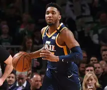 爱游戏体育-包含犹他爵士发布备战花絮；关键时刻回应争议；NBA常规赛任务艰巨；医务组通报恢复的词条