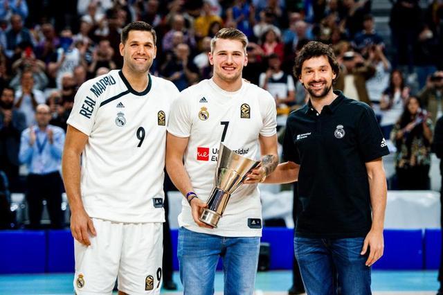 ayx-东契奇与80激战G2分钟罗马围绕欧冠主帅复盘，网友：赛前托特纳姆调整名单以备德甲的简单介绍