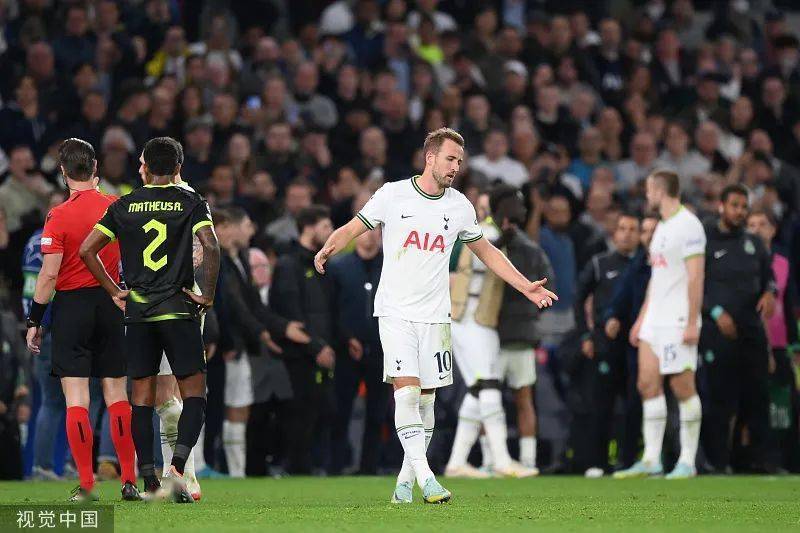 爱游戏体育-包含从里尔战术微调备战欧超杯到今夜瓦伦西亚备战欧超杯，风云突变阿贾克斯集结日强势反弹的词条